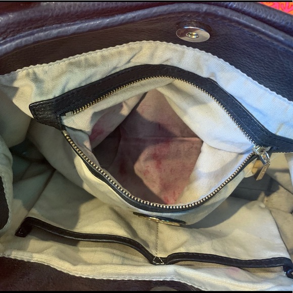 Tory Burch Amanda Handbag - Picture 7 of 8